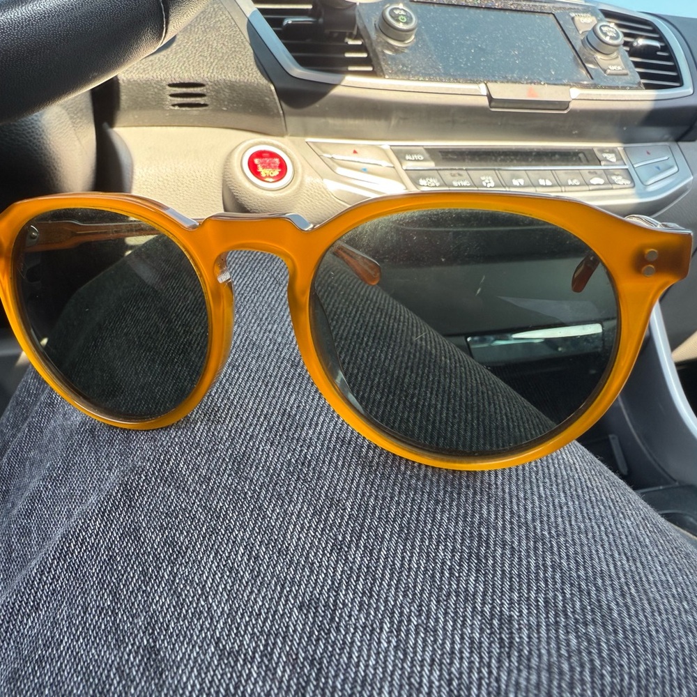 RAEN Sunglasses with Amber Frame and Dark Lenses